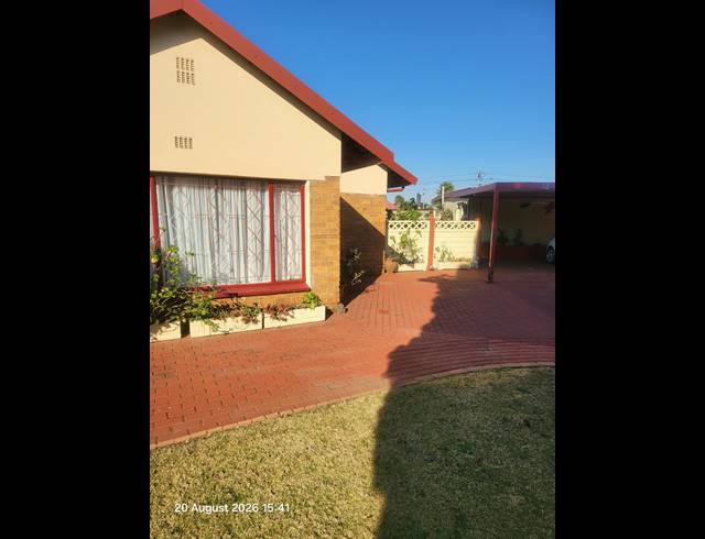 3 BEDROOM FREEHOLD FOR SALE IN EDELWEISS